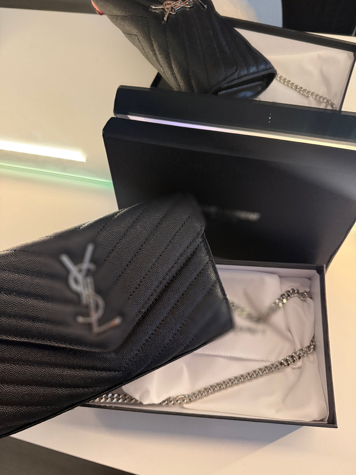 Chain purse